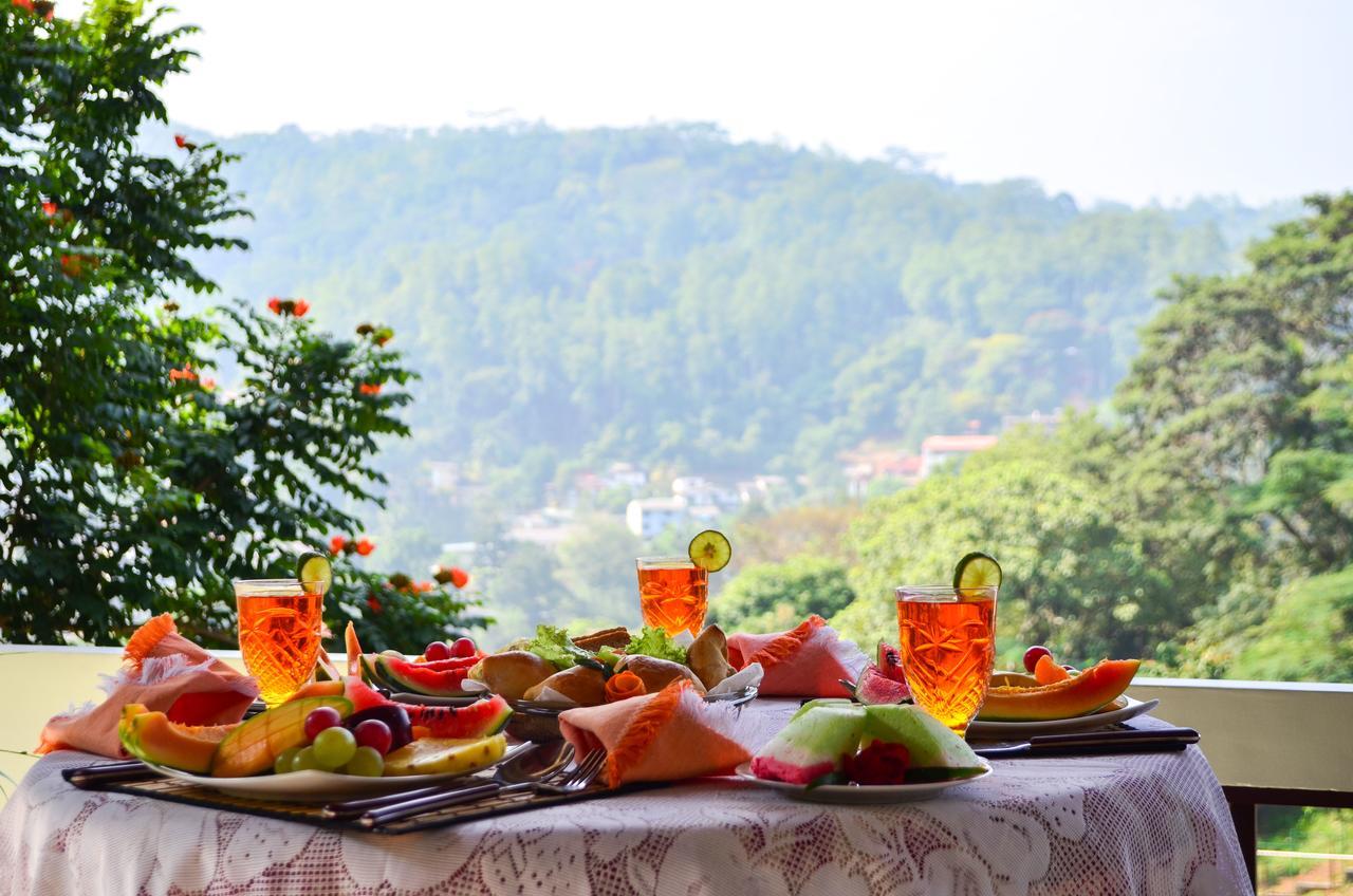 Villa Nine Kandy Bagian luar foto